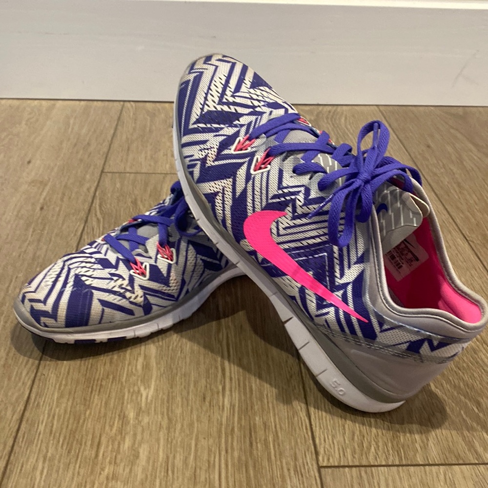 Nike Free 5.0 women’s sneakers US size 9
